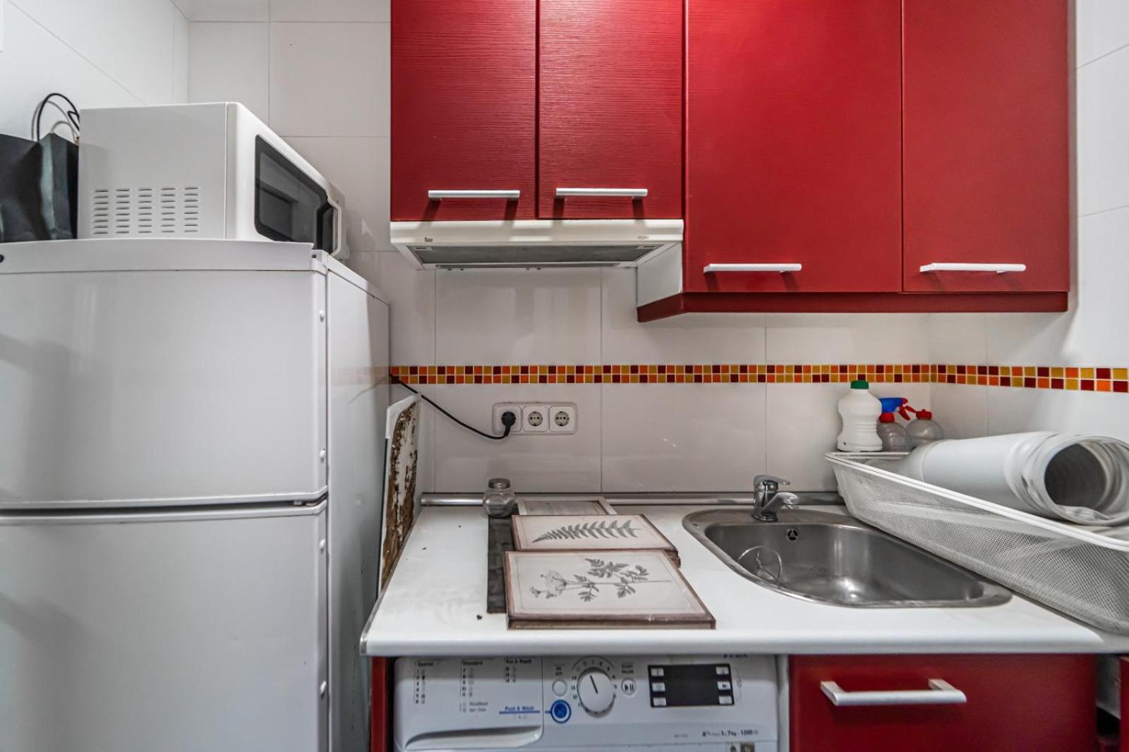 San Vicente Ferrer, Metro Tribunal, Malasana Apartment *